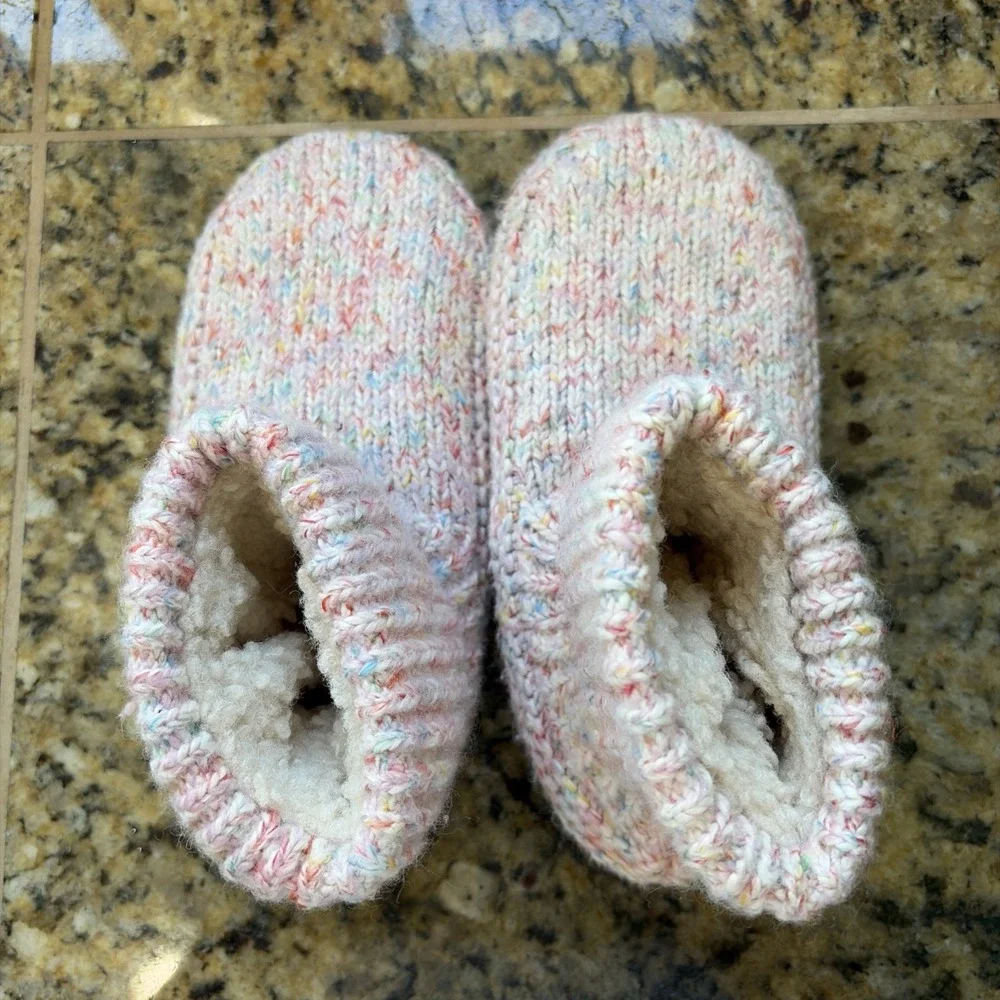 Bombas Pink/Multi Cable Knit Gripper Slippers Unisex Youth Kid Girl Shoes 11-13